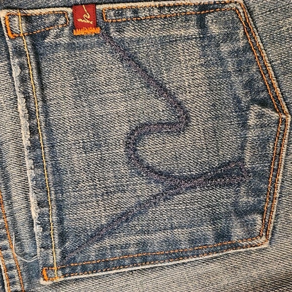 Citizens Of Humanity Low Rise Light Blue Jean Shorts - Picture 3 of 16